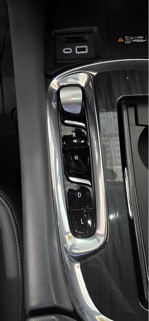 Used 2023 Buick Enclave Essence w/ LPO, Floor Liner Package image 17