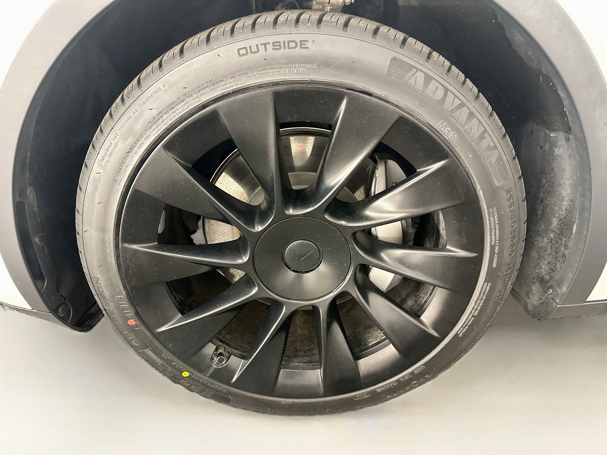 Used 2021 Tesla Model Y Long Range AWD/4WD image 35