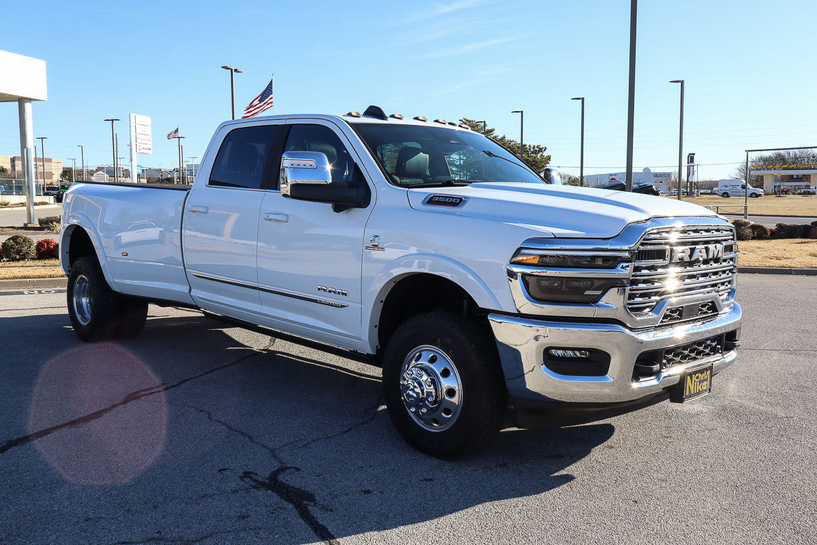 New 2026 RAM 3500 Limited image 3