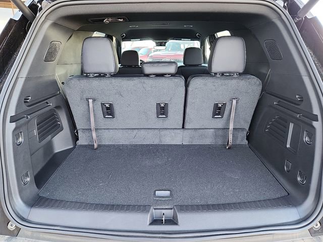 New 2026 Chevrolet Traverse LT w/ Driver Confidence Package image 6
