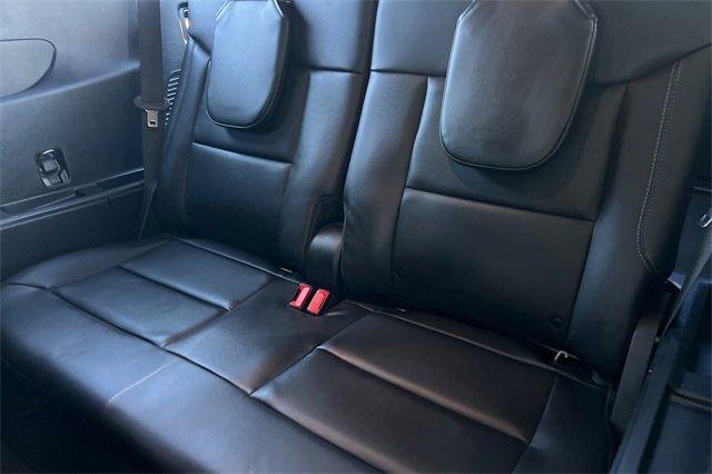 Used 2022 Ford Explorer XLT w/ Equipment Group 202A image 17