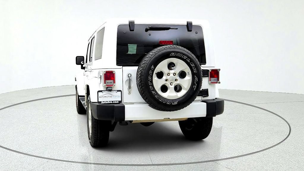 Used 2015 Jeep Wrangler Unlimited Sahara w/ Dual Top Group AWD/4WD image 6