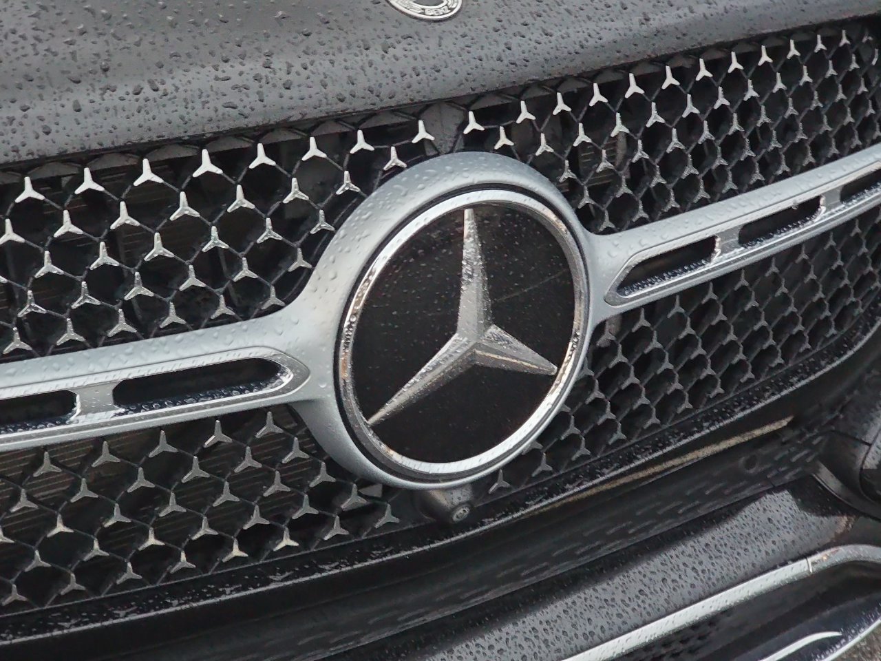 Used 2024 Mercedes-Benz GLE 450 4MATIC image 33
