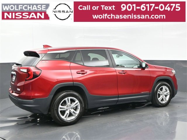 Used 2023 GMC Terrain SLE image 6