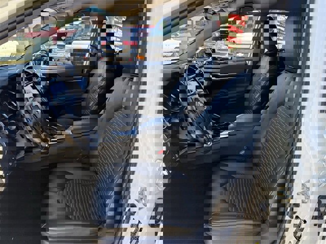 Used 2020 Toyota Camry SE image 23