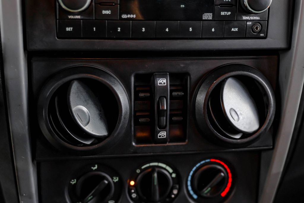 Used 2007 Jeep Wrangler X image 28