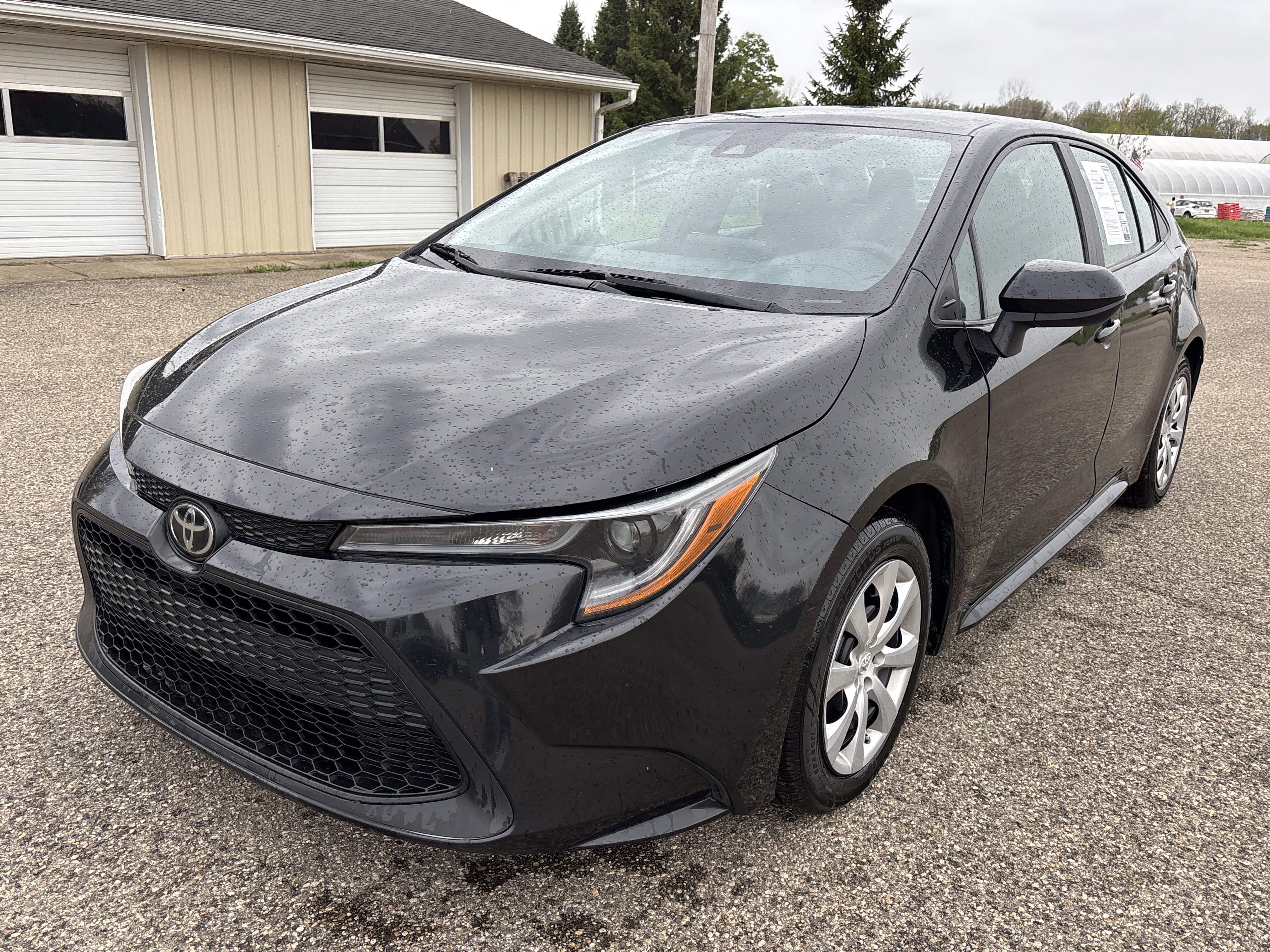 Used 2022 Toyota Corolla LE FWD image 9