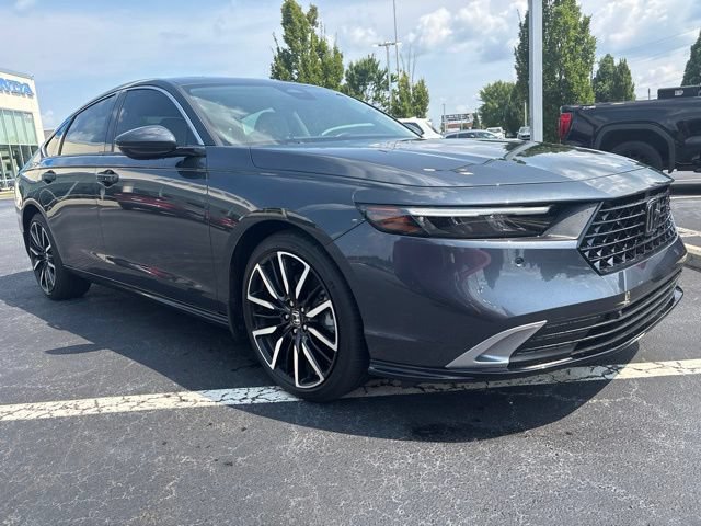 Used 2024 Honda Accord Touring image 4