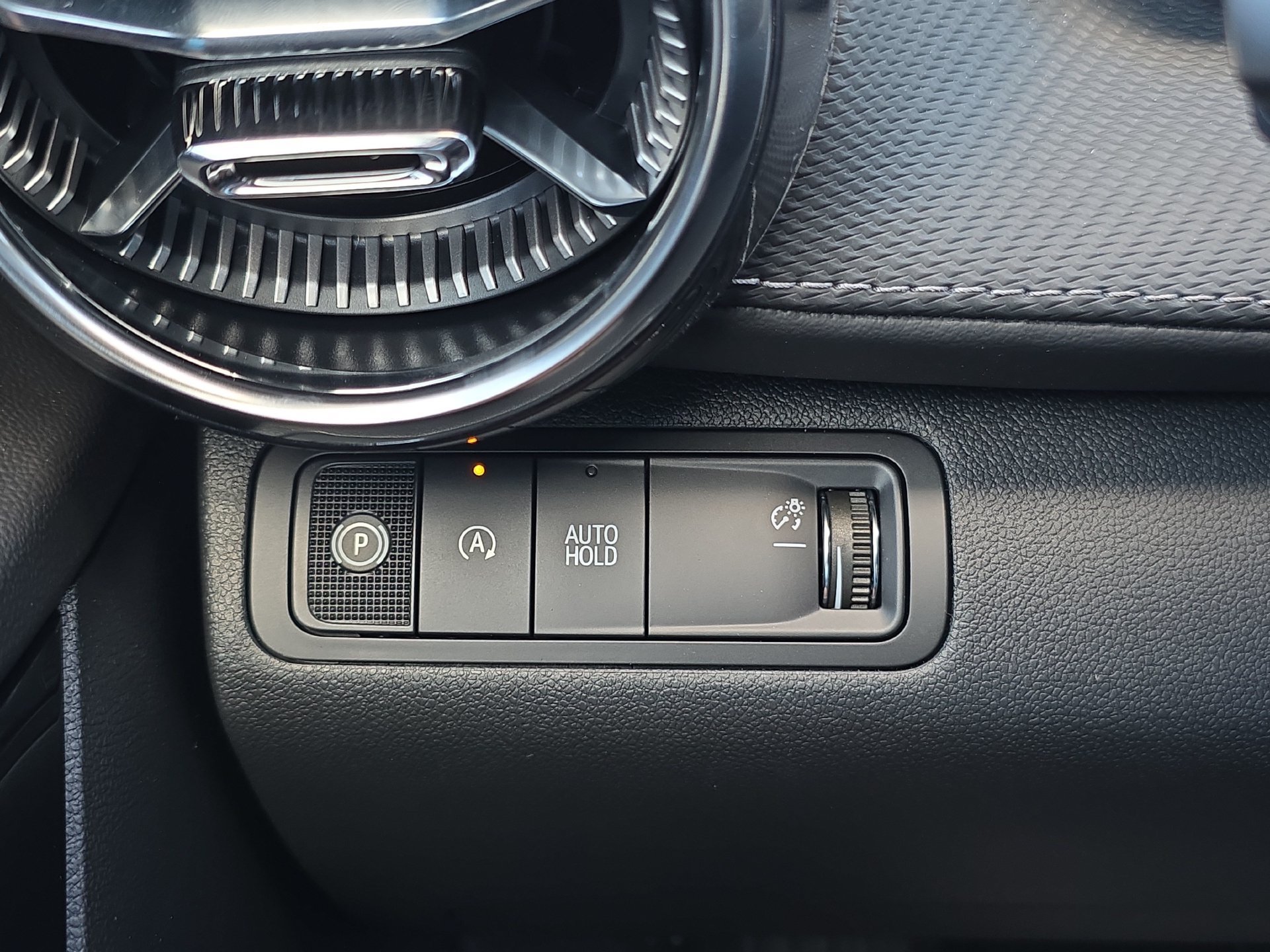 New 2027 Chevrolet Equinox LT w/ Safety and Technology Package FWD image 20