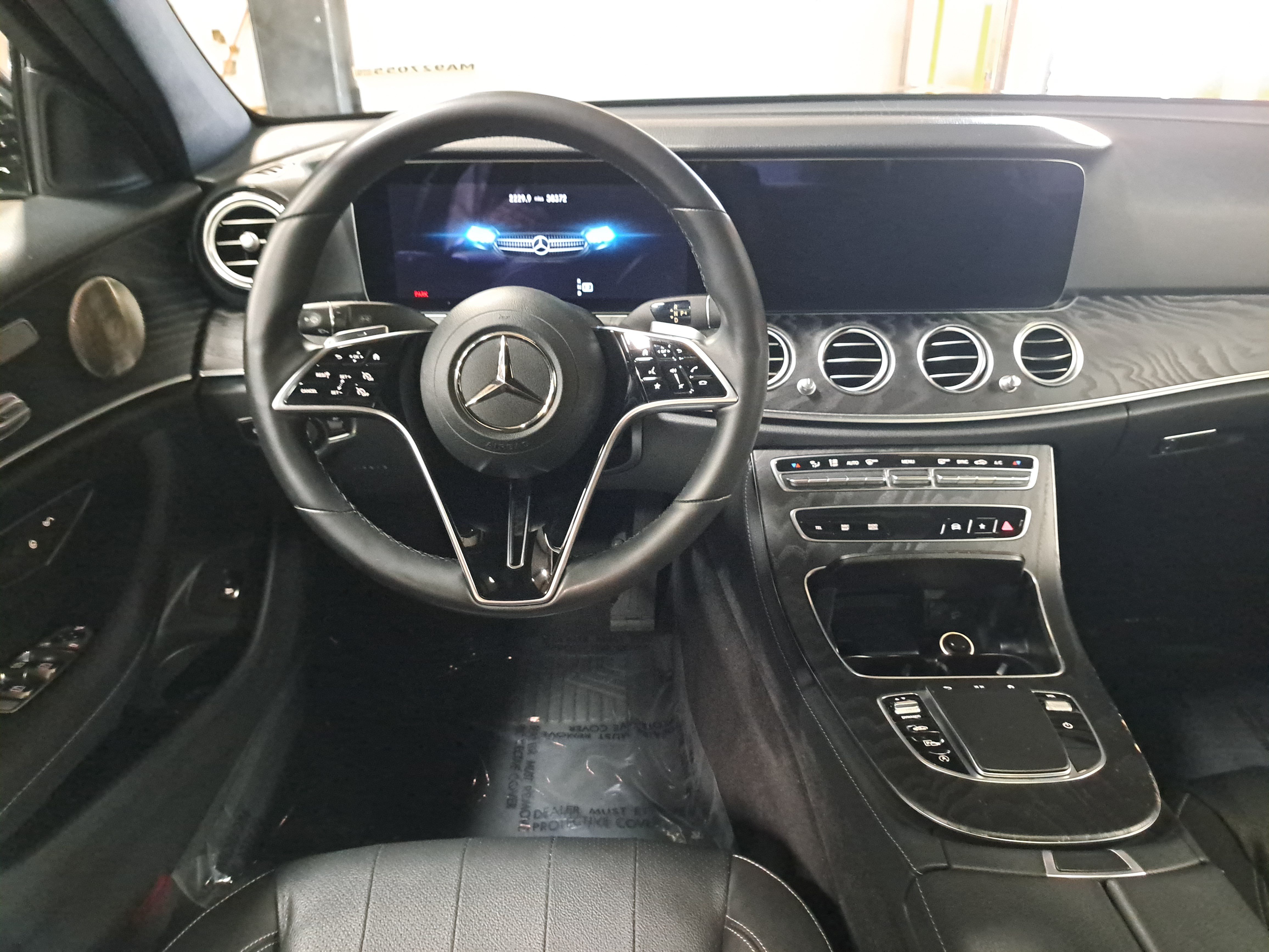 Used 2021 Mercedes-Benz E 350 4MATIC Sedan image 17