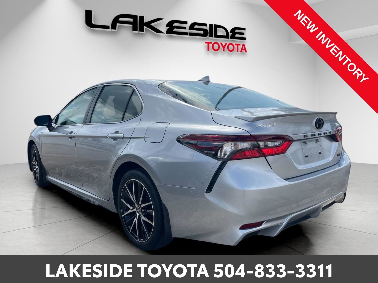 Certified 2023 Toyota Camry SE w/ Convenience Package image 4