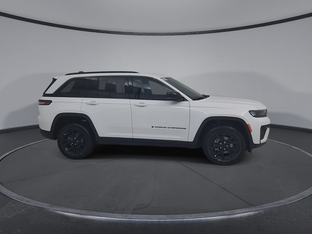 New 2026 Jeep Grand Cherokee Altitude AWD/4WD image 16