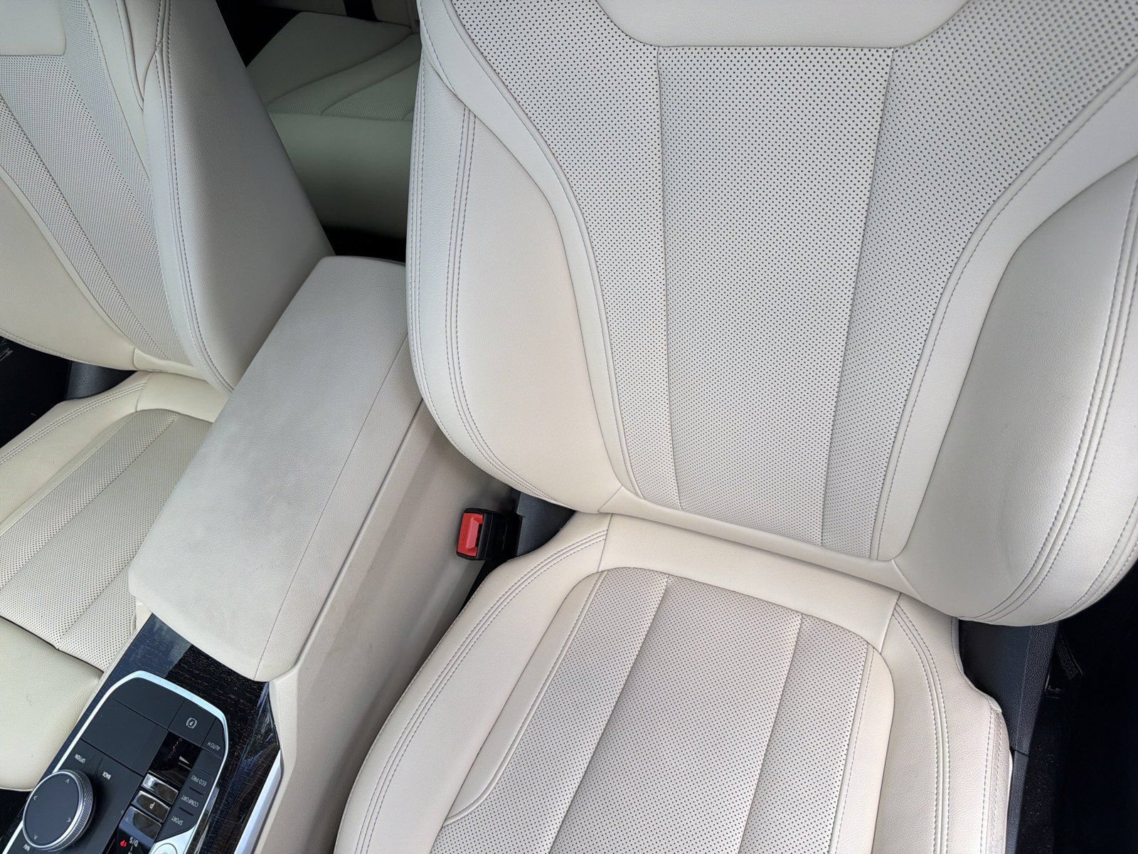 Used 2023 BMW 330i Sedan w/ Premium Package RWD image 21