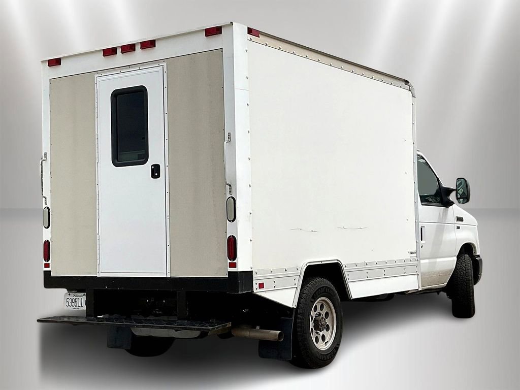 Used 2016 Ford E-350 and Econoline 350 Super Duty RWD image 6