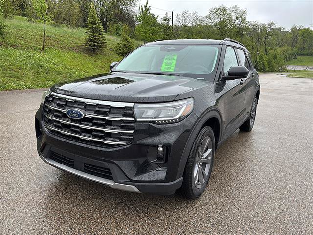 New 2026 Ford Explorer Active w/ Active Comfort Package AWD/4WD image 8