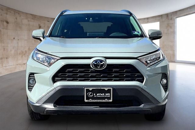 Used 2019 Toyota RAV4 XLE w/ Convenience Package image 2