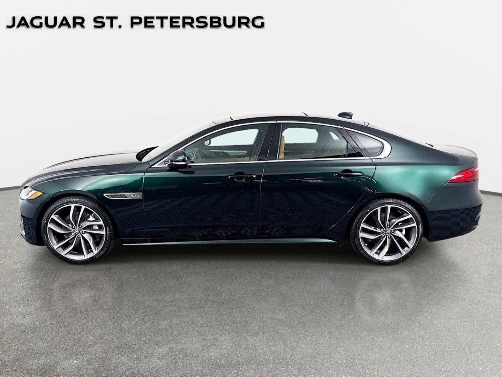 Used 2024 Jaguar XF R-Dynamic SE AWD/4WD image 8
