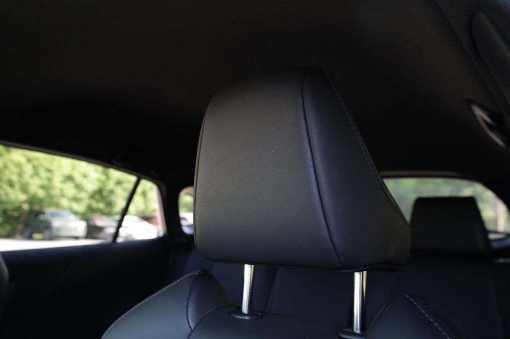 Used 2022 Toyota Venza XLE AWD/4WD image 29