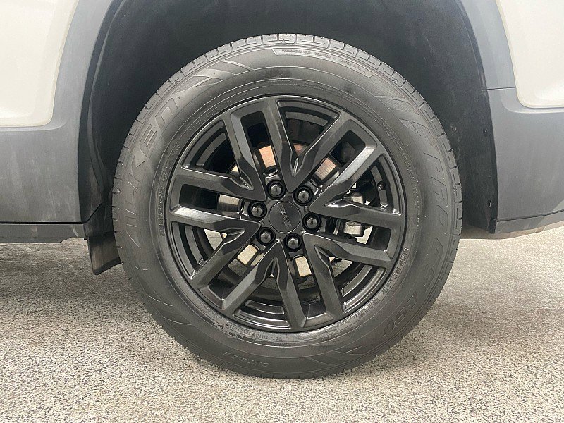 Used 2018 GMC Acadia SLT image 29