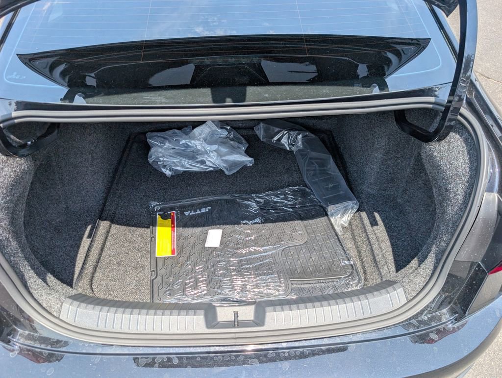 New 2025 Volkswagen Jetta SE image 22