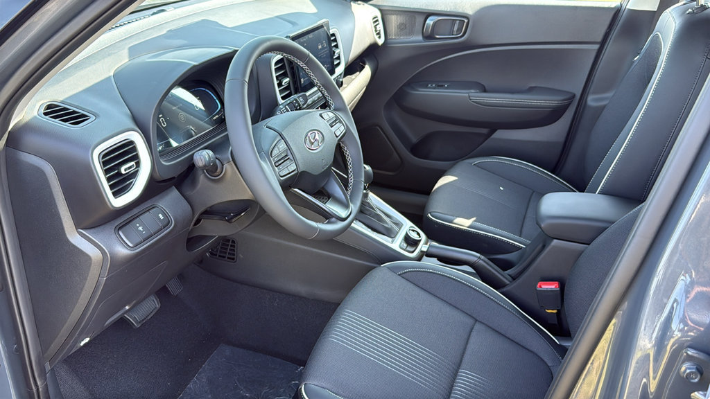 New 2026 Hyundai Venue SEL FWD image 25