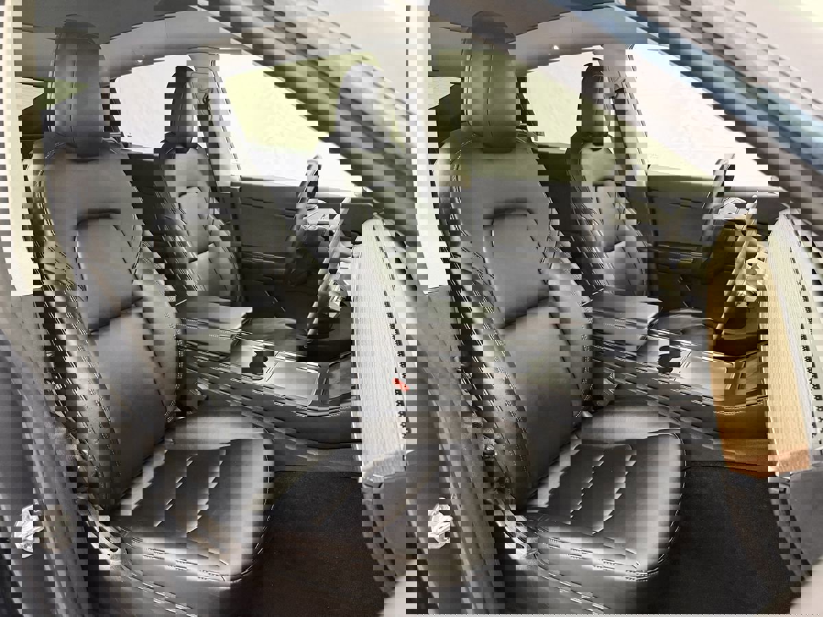 Used 2021 Tesla Model Y Long Range image 33