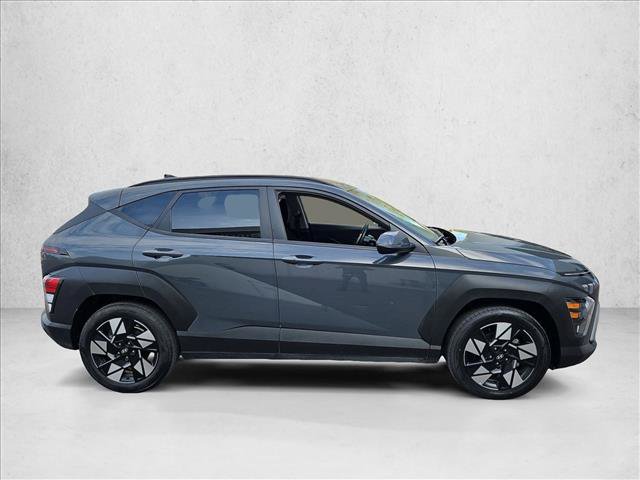 Used 2025 Hyundai Kona SEL FWD image 4