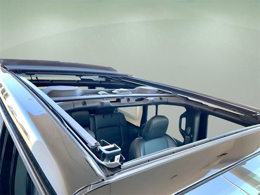 Used 2023 Jeep Wrangler Altitude image 42