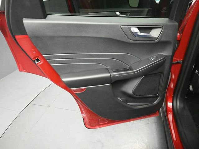 Used 2025 Ford Escape SE image 24