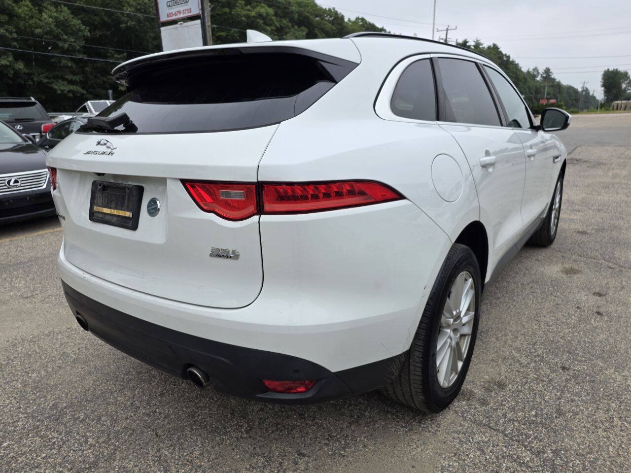 Used 2017 Jaguar F-PACE Prestige AWD/4WD image 9