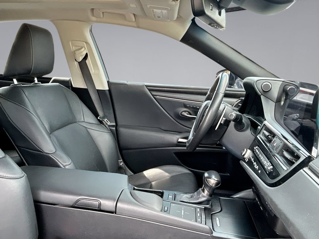 Used 2022 Lexus ES 350 w/ Premium Package FWD image 6