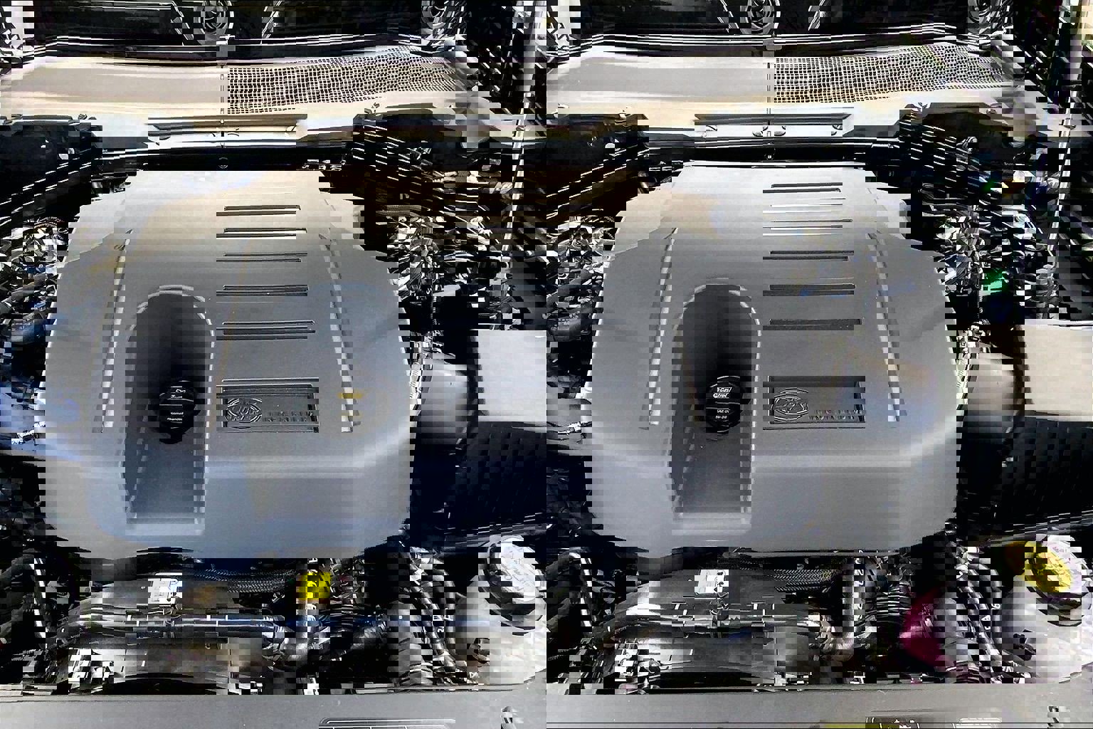 New 2026 Land Rover Defender 130 X-Dynamic SE image 14