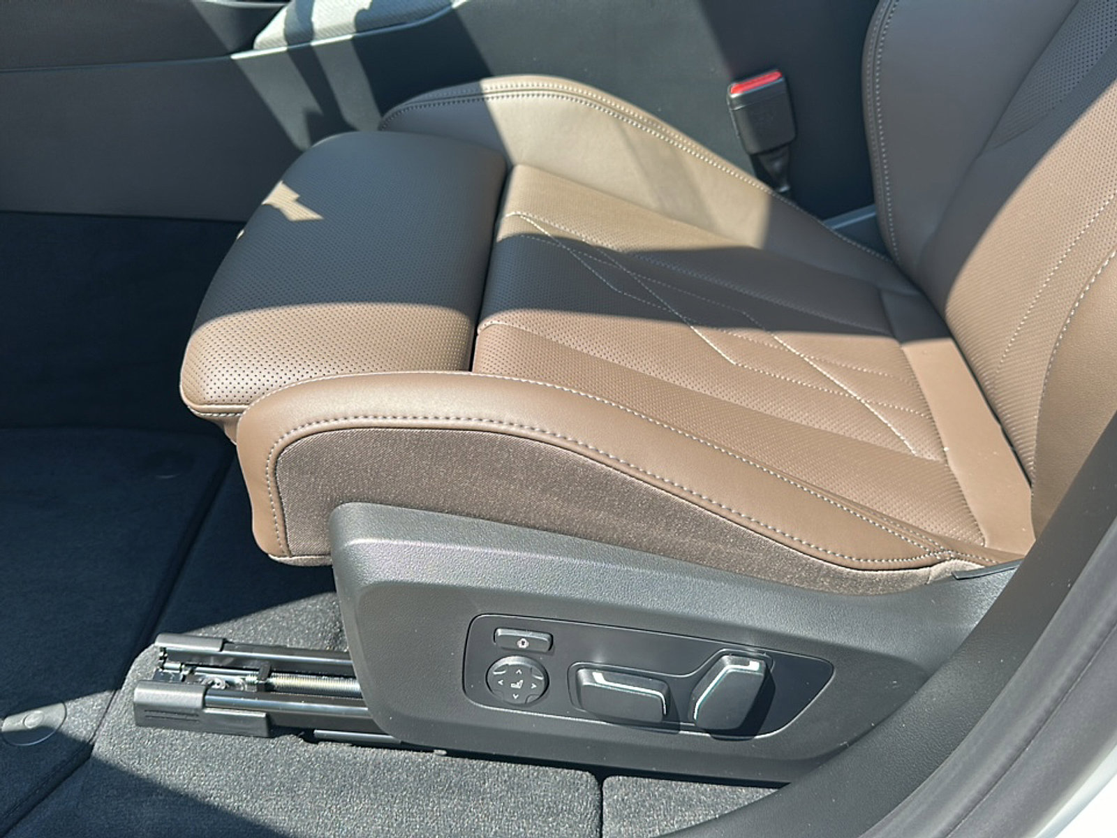 New 2026 BMW X3 xDrive30 w/ Premium Package image 12