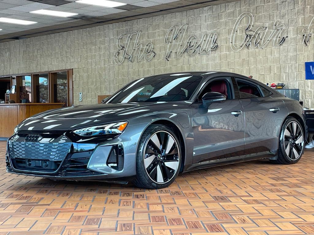 Used 2024 Audi e-tron GT Prestige w/ Prestige Package AWD/4WD image 4