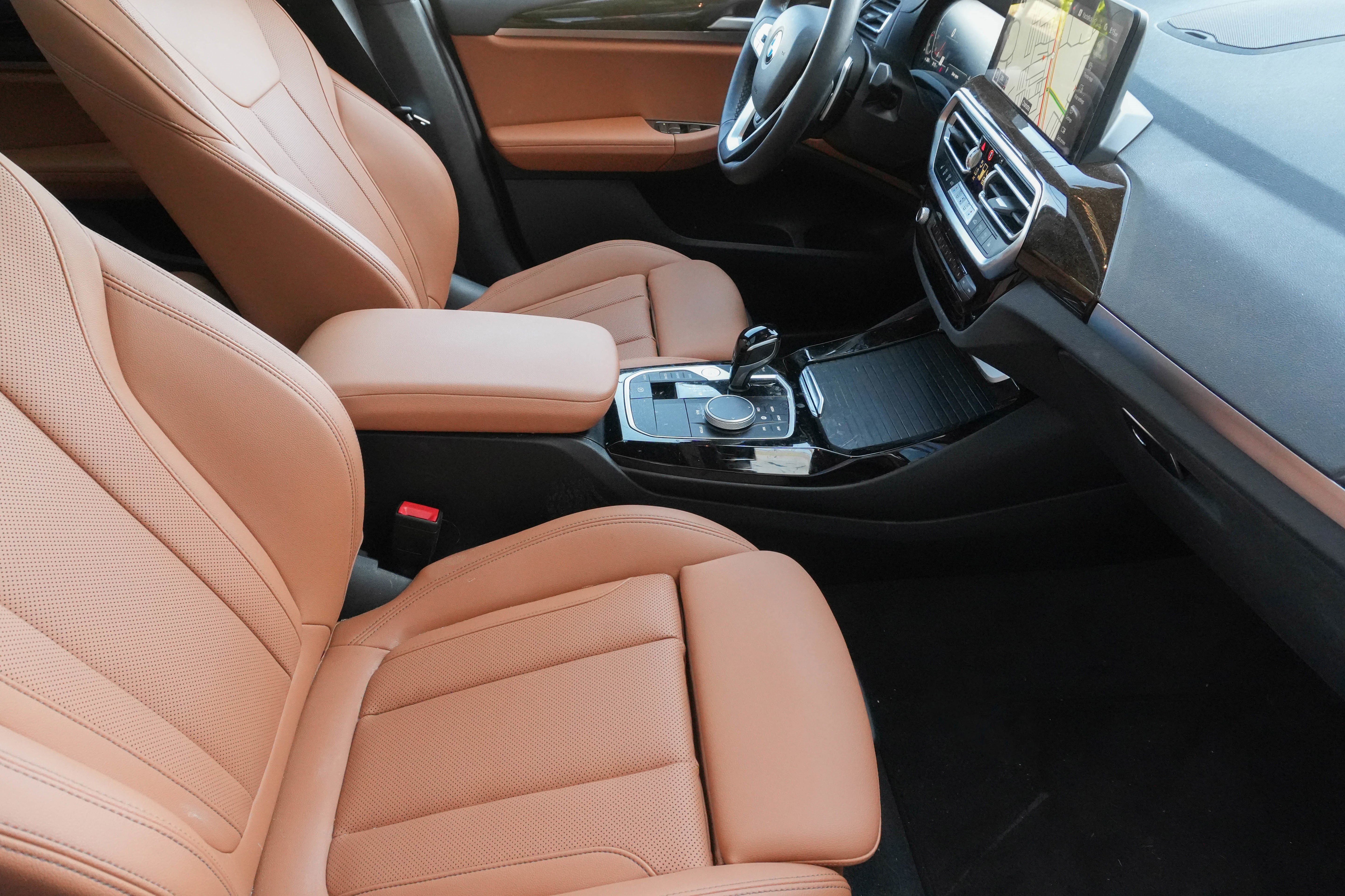 Used 2023 BMW X3 sDrive30i w/ Premium Package w/ZPA RWD image 12