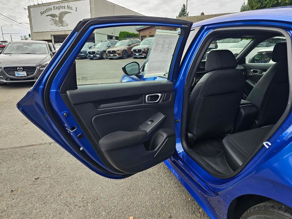 Used 2023 Honda Civic Sport image 16