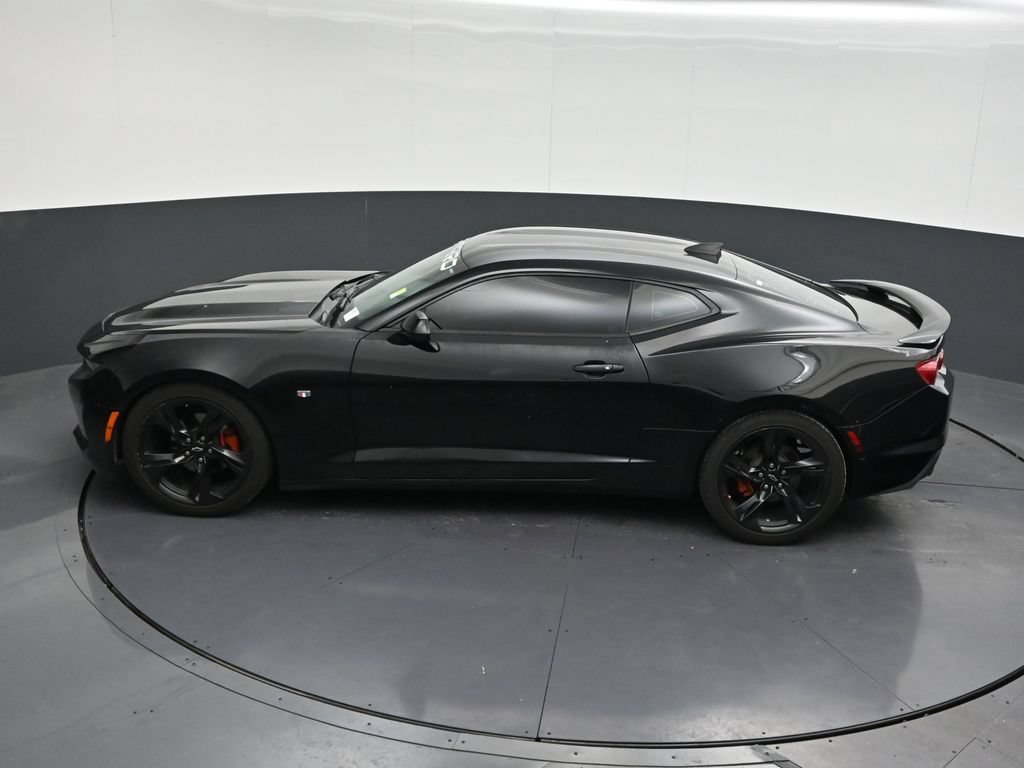 Used 2020 Chevrolet Camaro LT RWD image 16