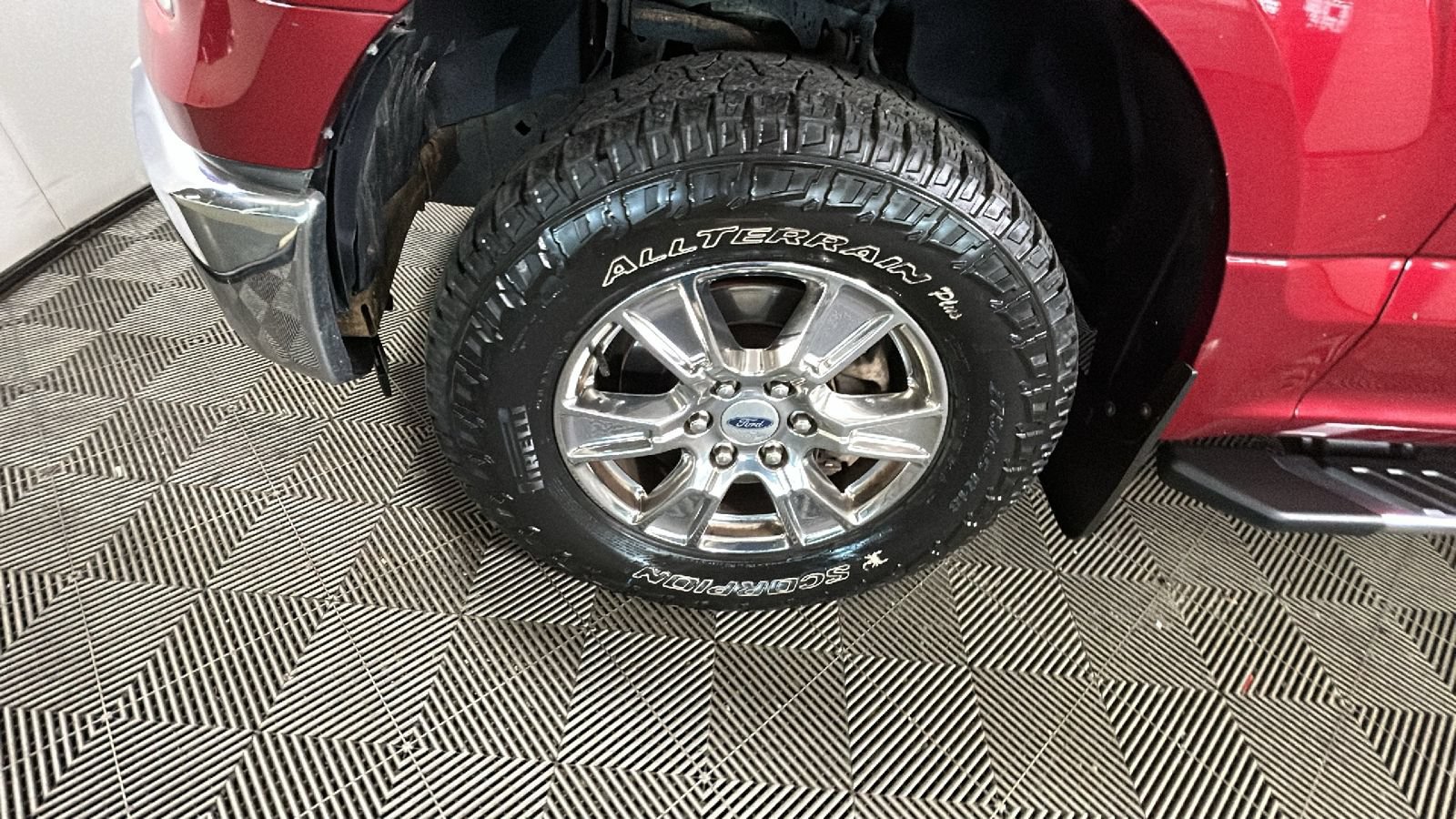 Used 2015 Ford F150 XLT w/ Equipment Group 301A Mid AWD/4WD image 11