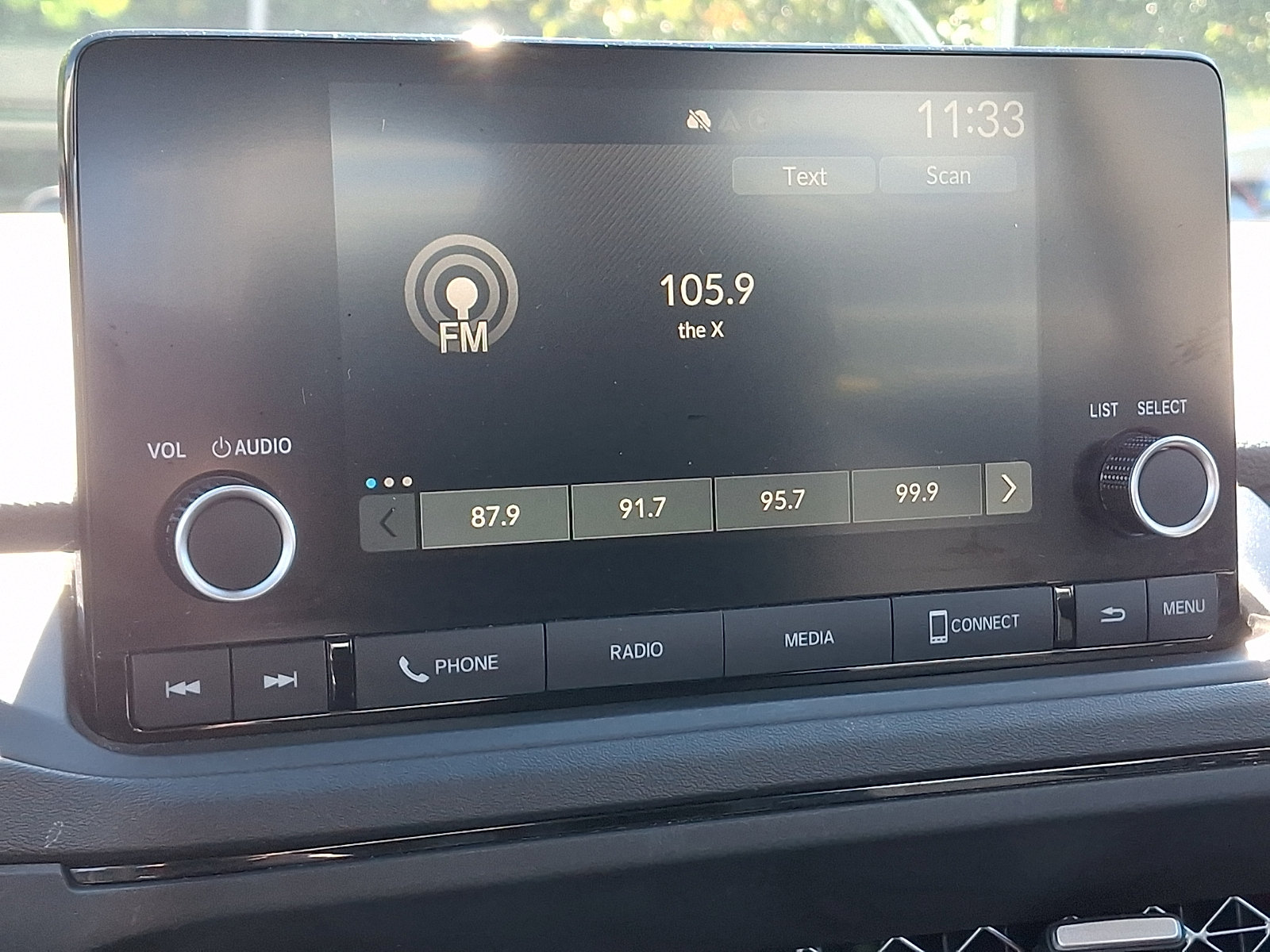 Used 2023 Honda Accord EX image 17