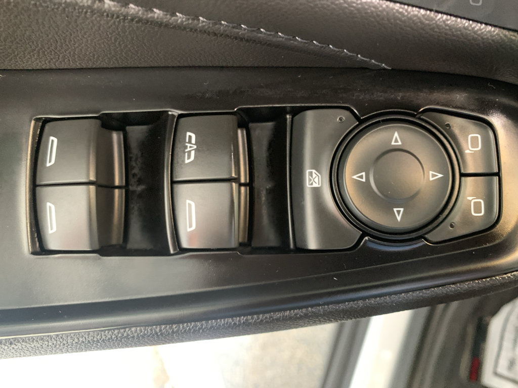 Used 2023 Chevrolet Traverse LT FWD image 29