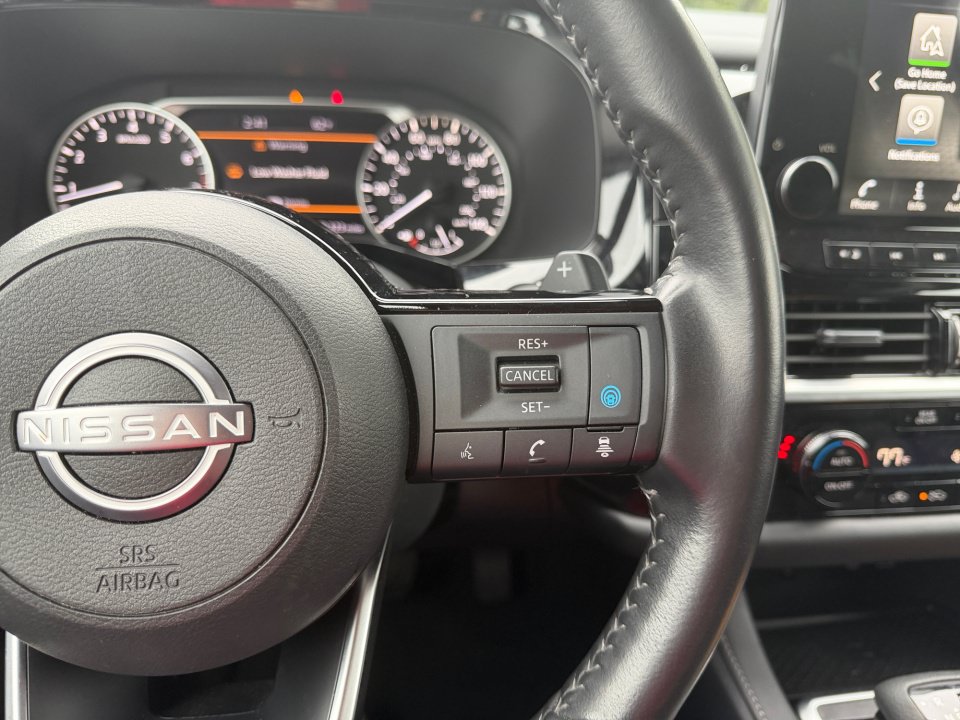 Used 2025 Nissan Pathfinder SL w/ Cargo Package FWD image 19