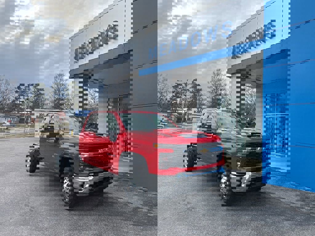 New 2026 Chevrolet Silverado 3500 LT w/ Convenience Package image 1