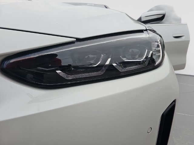 Used 2022 BMW i4 eDrive40 w/ Premium Package RWD image 32