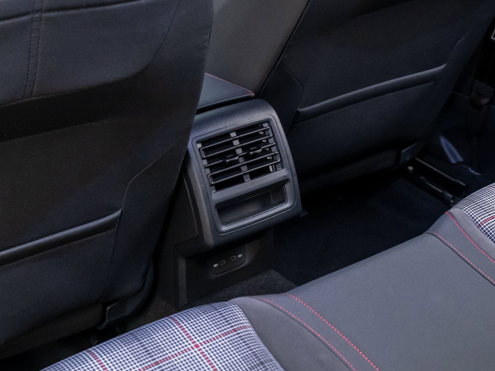 Used 2023 Volkswagen GTI 40th Anniversary Edition image 16