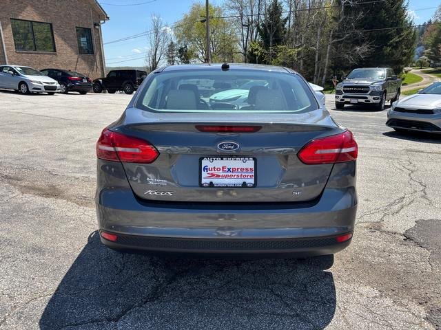 Used 2018 Ford Focus SE FWD image 6