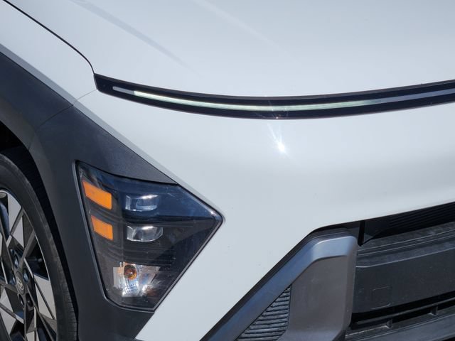 Used 2025 Hyundai Kona SEL AWD/4WD image 9