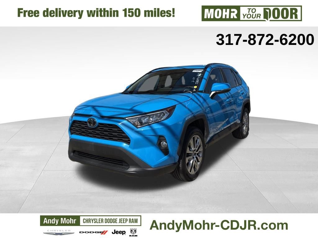 Used 2020 Toyota RAV4 XLE Premium image 3