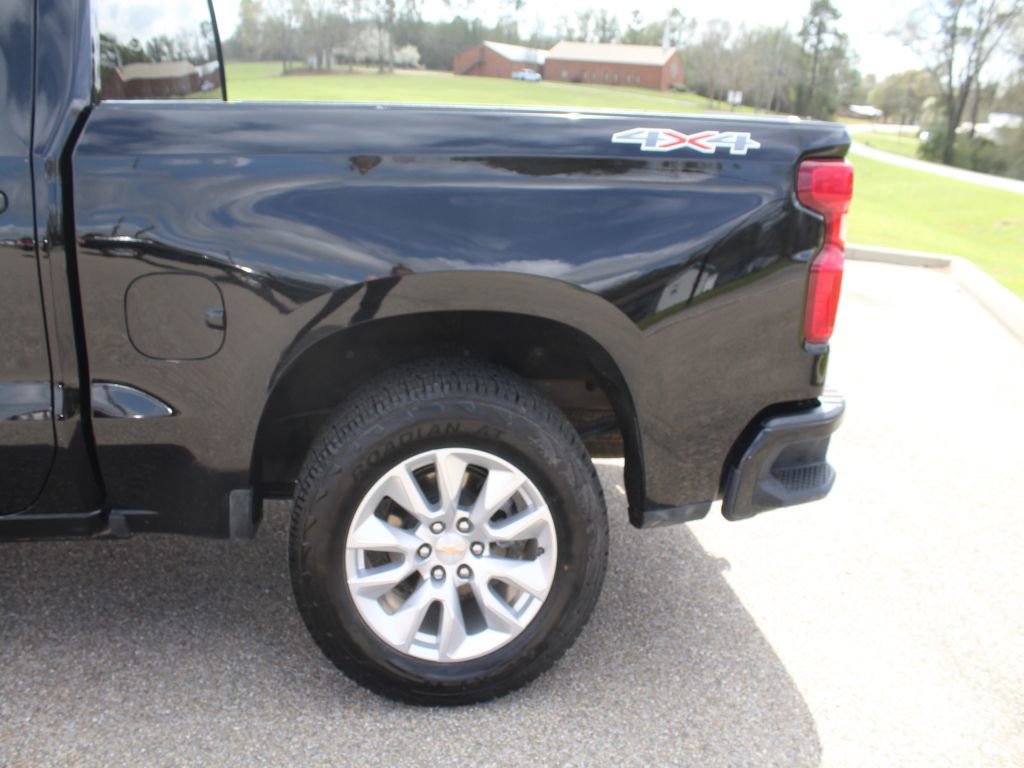 Used 2025 Chevrolet Silverado 1500 Custom AWD/4WD image 11