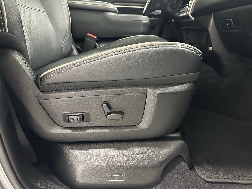 Used 2024 RAM 3500 Laramie image 55