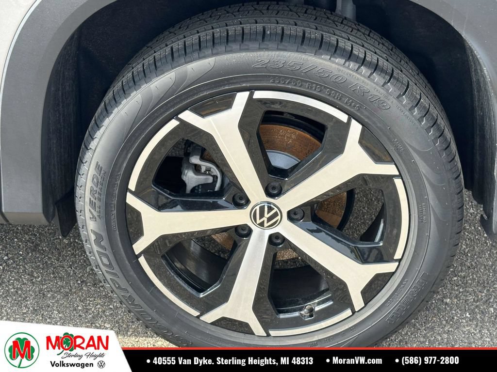 Used 2026 Volkswagen Tiguan SE AWD/4WD image 7